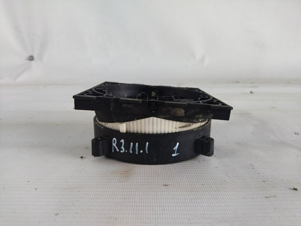 кронштейн зеркала заднего вида б/у - 1